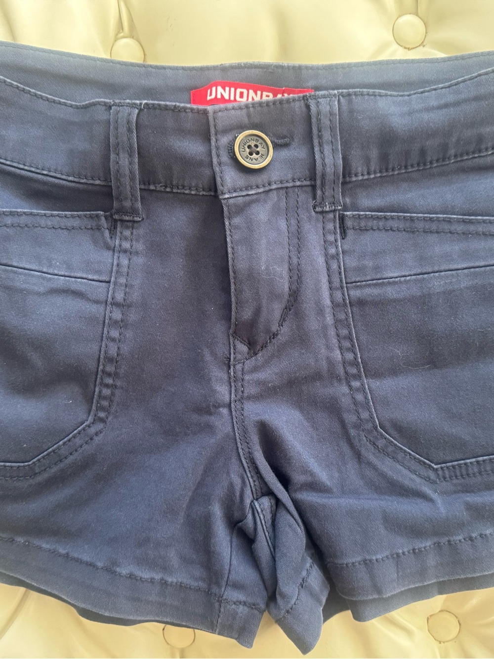 Unionbay Navy Casual Shorts like new, flattering, button pocket 26w